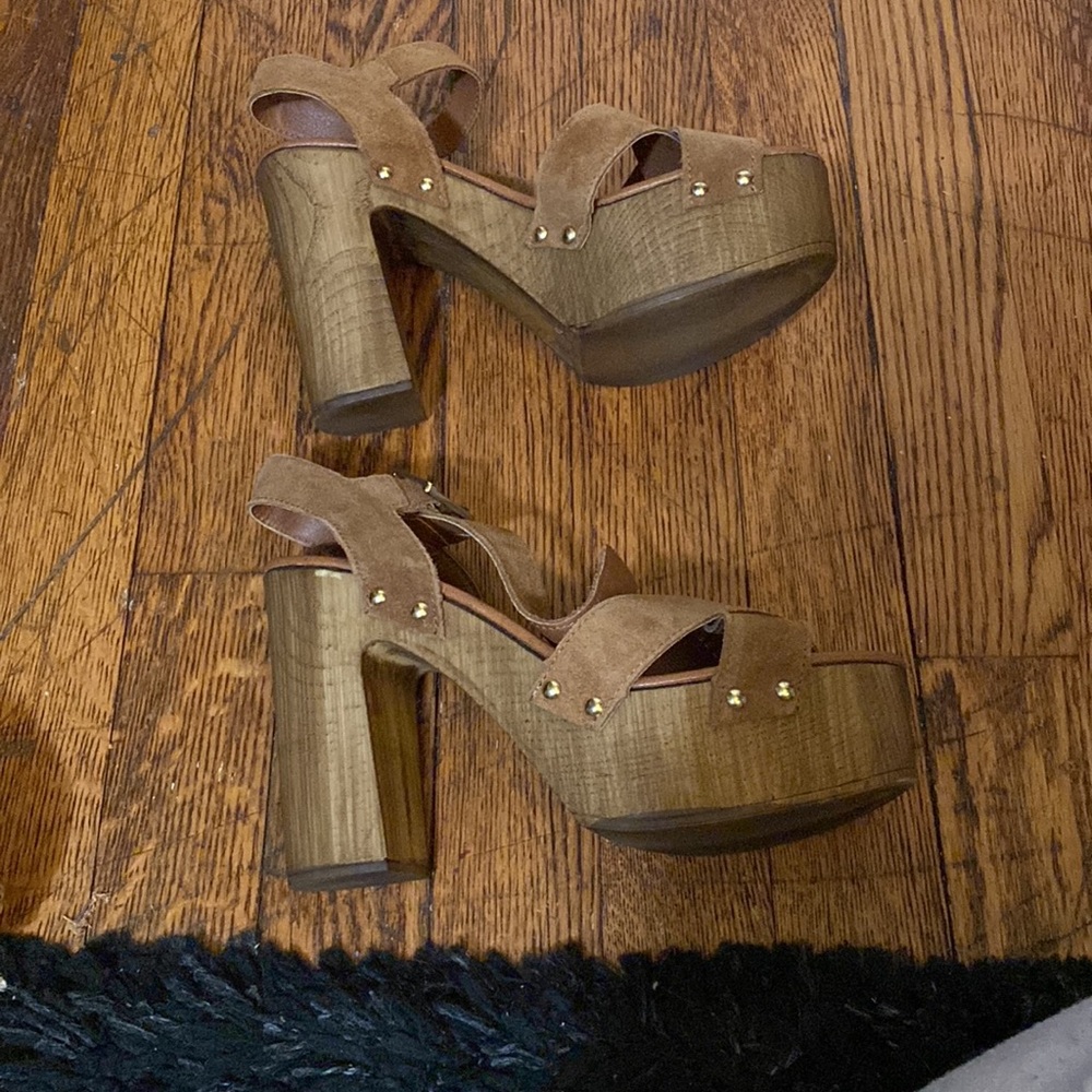 Aldo platforms - Picture 4 of 5